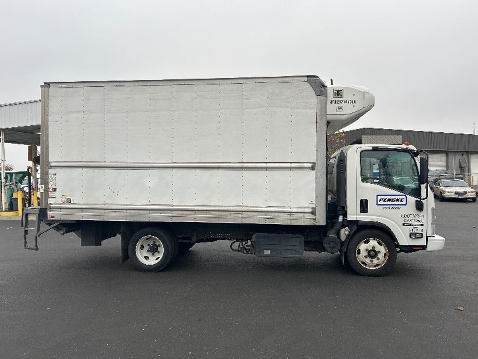 Refrigerated Truck-Light and Medium Duty Trucks-Isuzu-2020-NRR-Ceres-CA-134,103\n\t\tmiles-$ 52,250 - Image 18