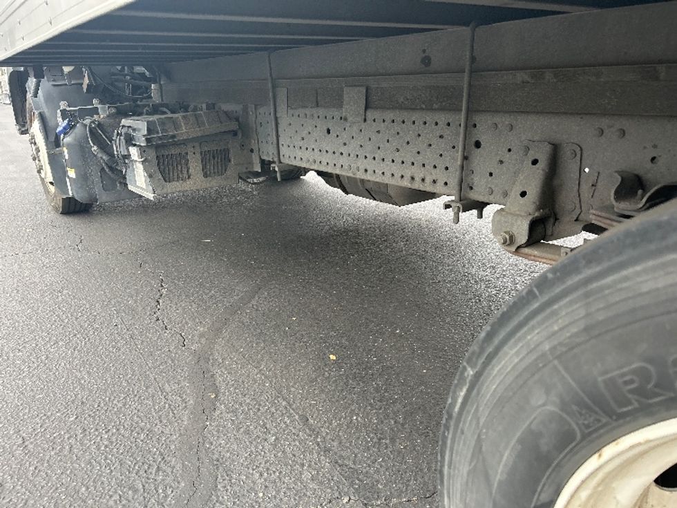 Refrigerated Truck-Light and Medium Duty Trucks-Isuzu-2020-NRR-Ceres-CA-134,103\n\t\tmiles-$ 52,250 - Image 5