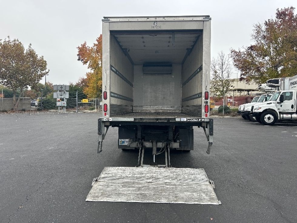 Refrigerated Truck-Light and Medium Duty Trucks-Isuzu-2020-NRR-Ceres-CA-134,103\n\t\tmiles-$ 52,250 - Image 9
