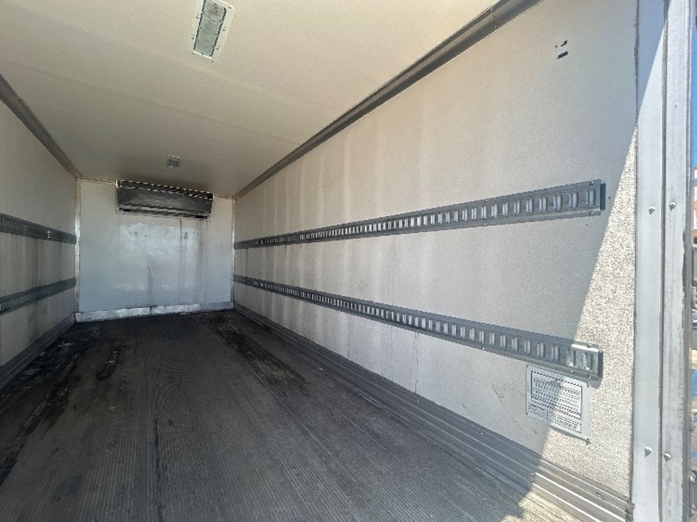 Refrigerated Truck-Light and Medium Duty Trucks-Isuzu-2020-NRR-Chino-CA-97,776\n\t\tmiles-$ 50,000 - Image 12