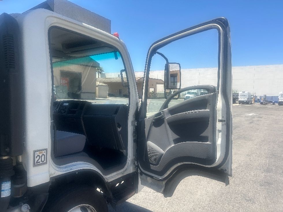 Refrigerated Truck-Light and Medium Duty Trucks-Isuzu-2020-NRR-Chino-CA-97,776\n\t\tmiles-$ 50,000 - Image 20