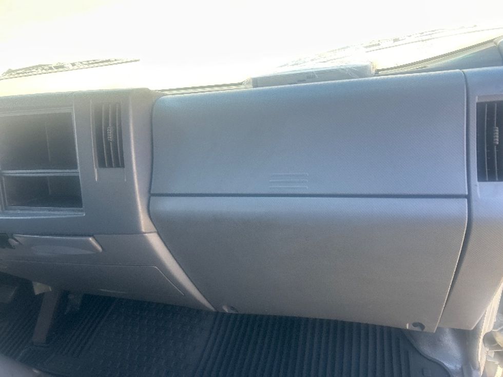 Refrigerated Truck-Light and Medium Duty Trucks-Isuzu-2020-NRR-Chino-CA-97,776\n\t\tmiles-$ 50,000 - Image 21