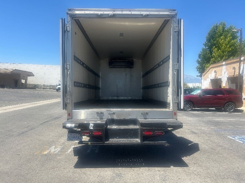 Refrigerated Truck-Light and Medium Duty Trucks-Isuzu-2020-NRR-Chino-CA-97,776\n\t\tmiles-$ 50,000 - Image 9