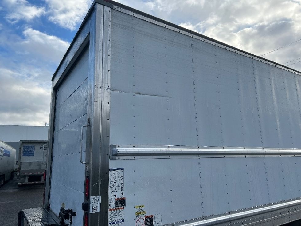 Refrigerated Truck-Light and Medium Duty Trucks-Isuzu-2020-NRR-Clackamas-OR-178,774\n\t\tmiles-$ 43,250 - Image 28