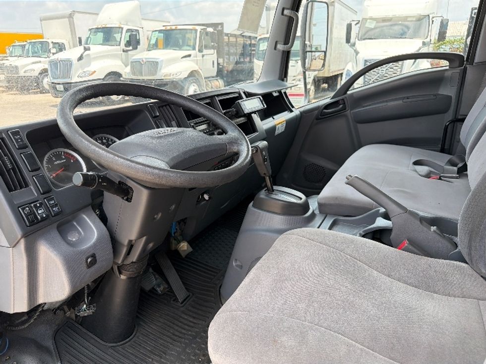 Refrigerated Truck-Light and Medium Duty Trucks-Isuzu-2020-NRR-Dallas-TX-130,894\n\t\tmiles-$ 51,750 - Image 17