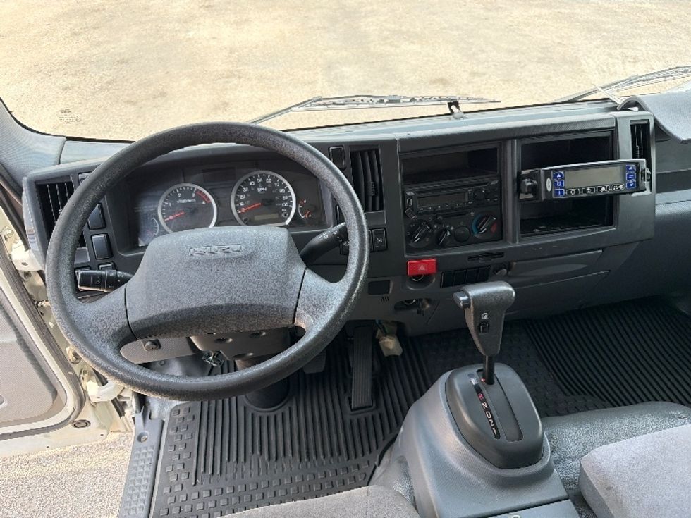 Refrigerated Truck-Light and Medium Duty Trucks-Isuzu-2020-NRR-Dallas-TX-130,894\n\t\tmiles-$ 51,750 - Image 18