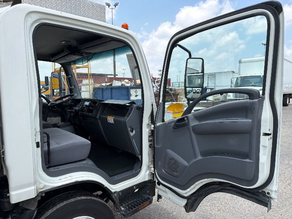 Refrigerated Truck-Light and Medium Duty Trucks-Isuzu-2020-NRR-Dallas-TX-130,894\n\t\tmiles-$ 51,750 - Image 20