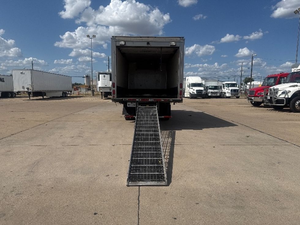 Refrigerated Truck-Light and Medium Duty Trucks-Isuzu-2020-NRR-Dallas-TX-130,894\n\t\tmiles-$ 51,750 - Image 9