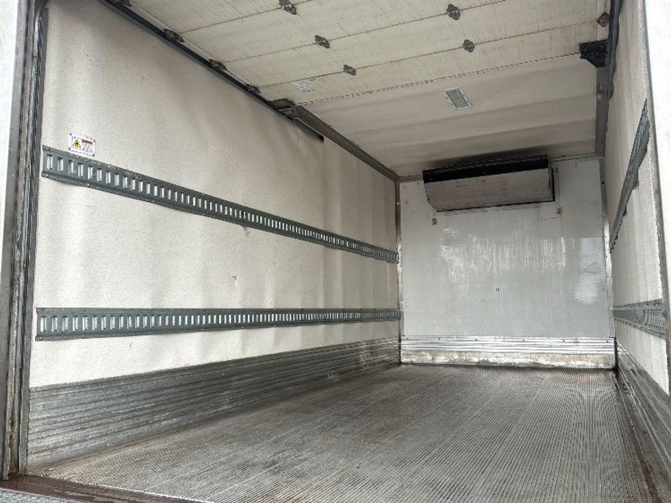 Refrigerated Truck-Light and Medium Duty Trucks-Isuzu-2020-NRR-Everett-WA-149,146\n\t\tmiles-$ 50,250 - Image 11
