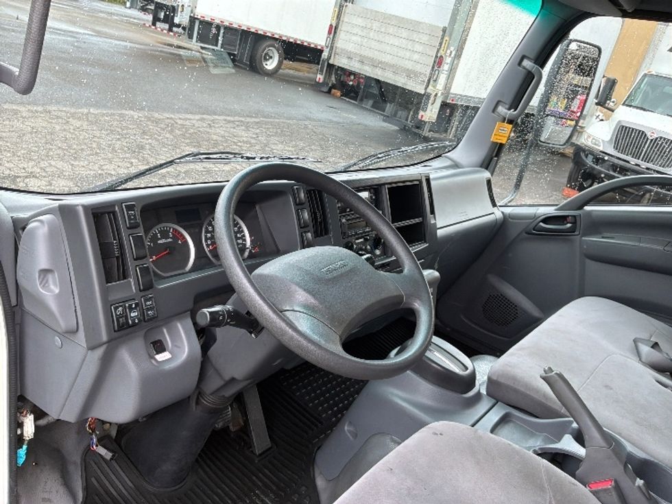 Refrigerated Truck-Light and Medium Duty Trucks-Isuzu-2020-NRR-Everett-WA-149,146\n\t\tmiles-$ 50,250 - Image 17