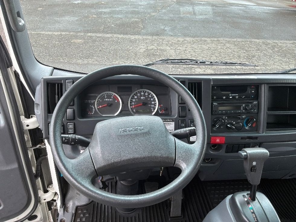 Refrigerated Truck-Light and Medium Duty Trucks-Isuzu-2020-NRR-Everett-WA-149,146\n\t\tmiles-$ 50,250 - Image 18