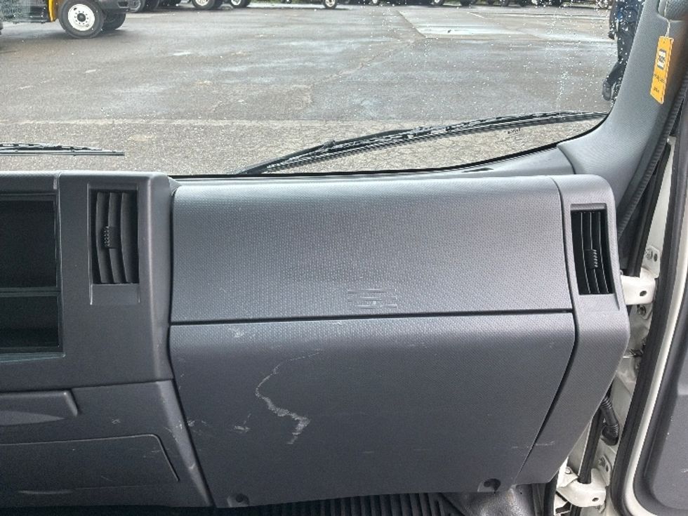 Refrigerated Truck-Light and Medium Duty Trucks-Isuzu-2020-NRR-Everett-WA-149,146\n\t\tmiles-$ 50,250 - Image 21