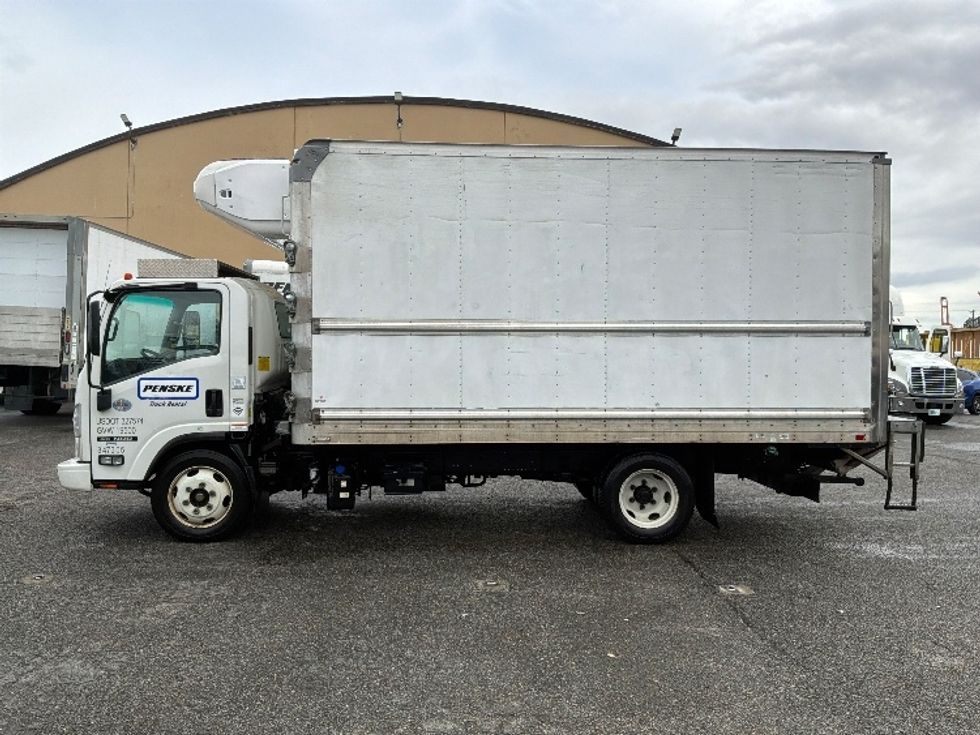 Refrigerated Truck-Light and Medium Duty Trucks-Isuzu-2020-NRR-Everett-WA-149,146\n\t\tmiles-$ 50,250 - Image 4
