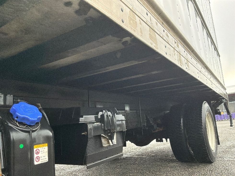 Refrigerated Truck-Light and Medium Duty Trucks-Isuzu-2020-NRR-Everett-WA-149,146\n\t\tmiles-$ 50,250 - Image 5