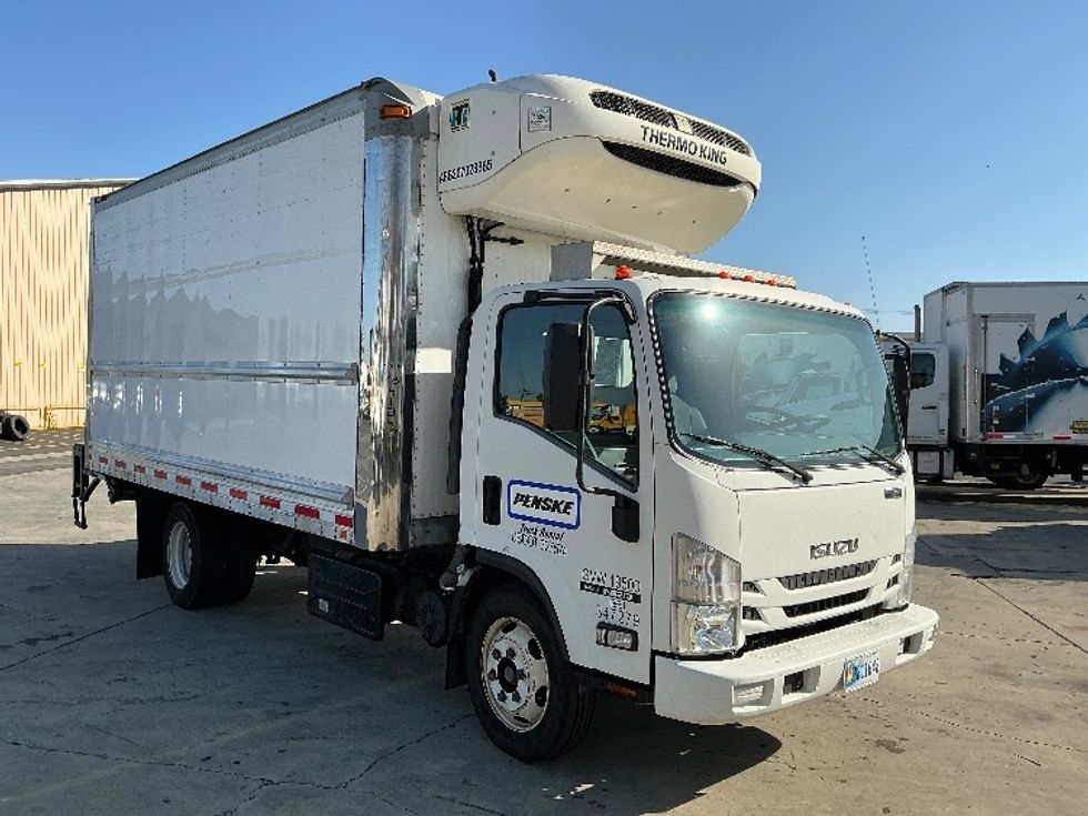 Refrigerated Truck-Light and Medium Duty Trucks-Isuzu-2020-NRR-Fresno-CA-137,300\n\t\tmiles-$ 57,250 - Image 1