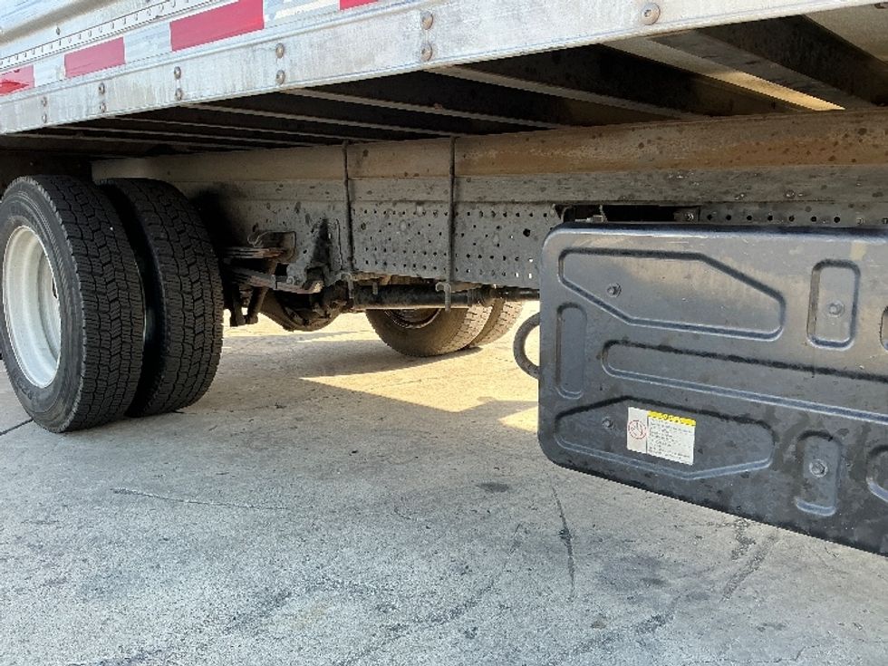 Refrigerated Truck-Light and Medium Duty Trucks-Isuzu-2020-NRR-Fresno-CA-137,300\n\t\tmiles-$ 57,250 - Image 14