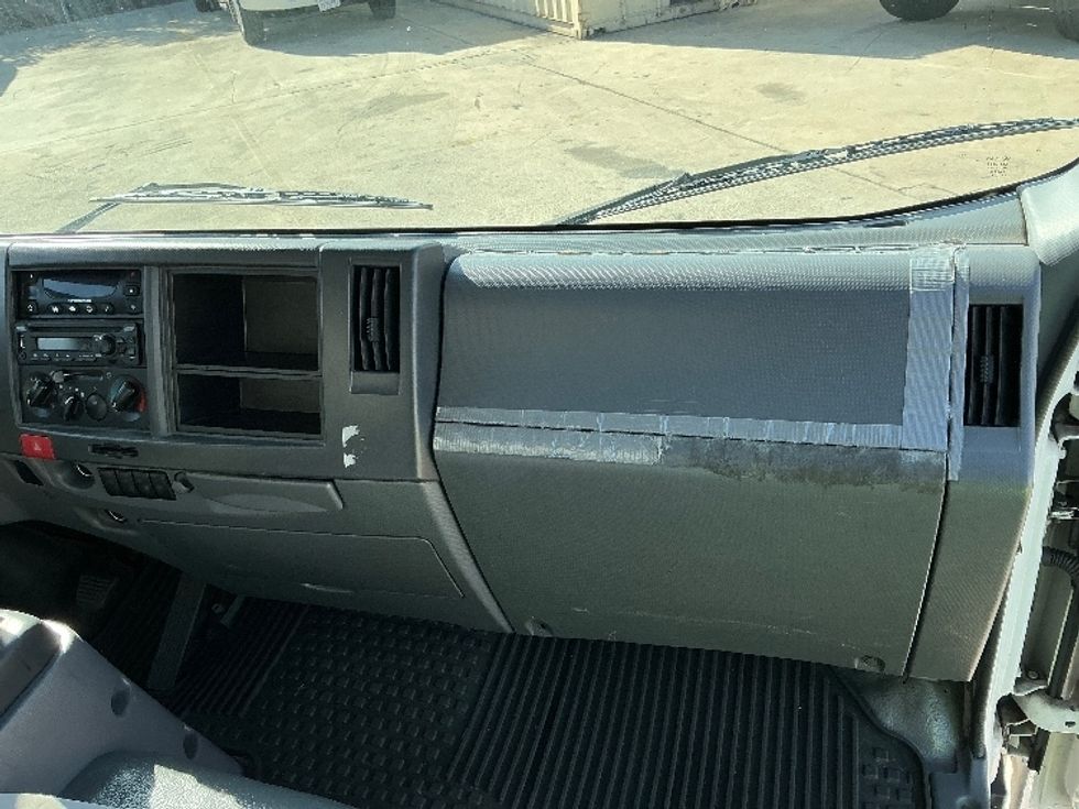 Refrigerated Truck-Light and Medium Duty Trucks-Isuzu-2020-NRR-Fresno-CA-137,300\n\t\tmiles-$ 57,250 - Image 21