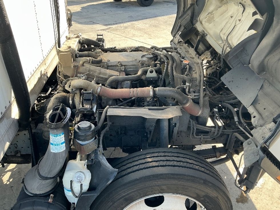 Refrigerated Truck-Light and Medium Duty Trucks-Isuzu-2020-NRR-Fresno-CA-137,300\n\t\tmiles-$ 57,250 - Image 23