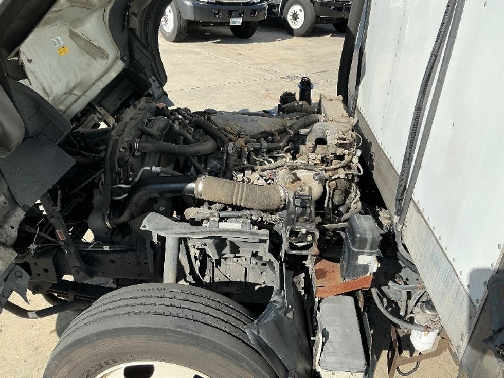 Refrigerated Truck-Light and Medium Duty Trucks-Isuzu-2020-NRR-Fresno-CA-137,300\n\t\tmiles-$ 57,250 - Image 24