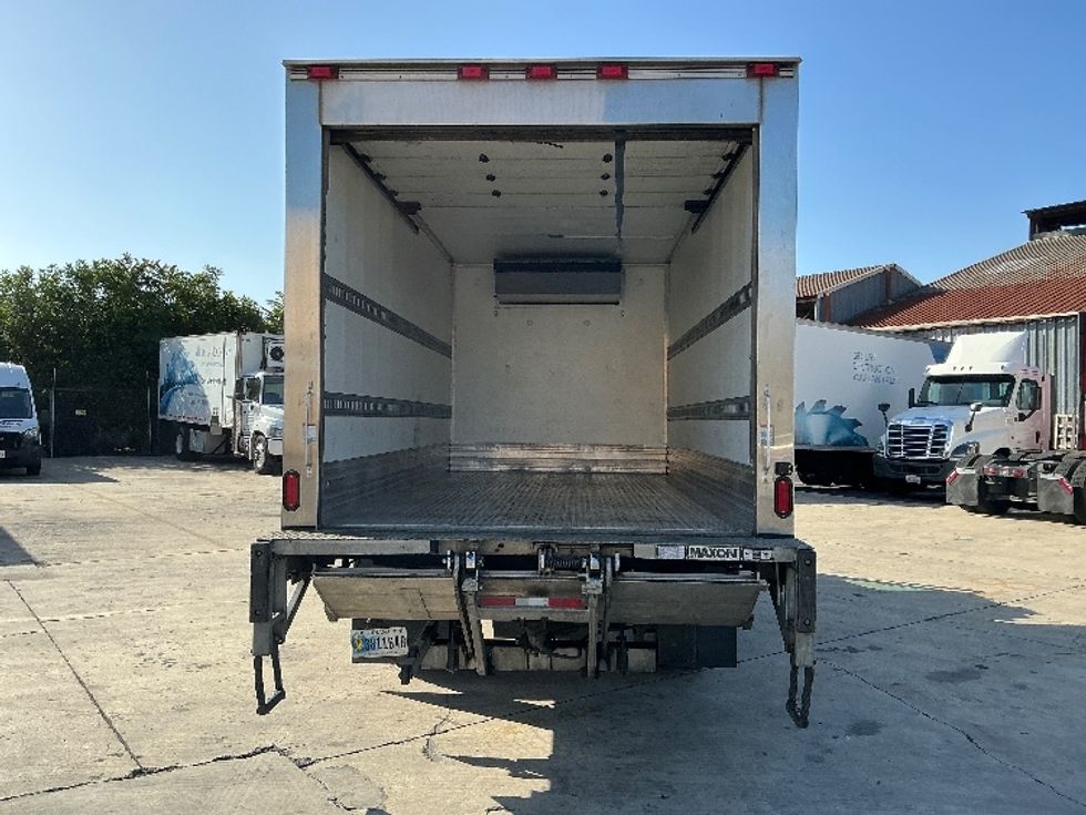 Refrigerated Truck-Light and Medium Duty Trucks-Isuzu-2020-NRR-Fresno-CA-137,300\n\t\tmiles-$ 57,250 - Image 8