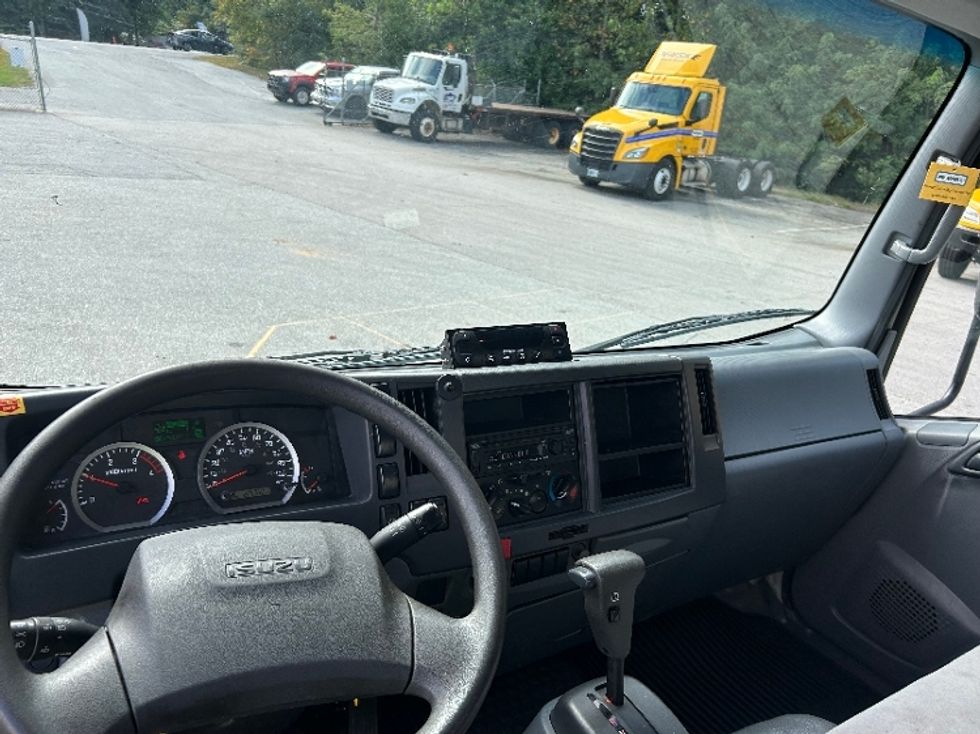 Refrigerated Truck-Light and Medium Duty Trucks-Isuzu-2020-NRR-Greer-SC-229,901\n\t\tmiles-$ 32,500 - Image 16
