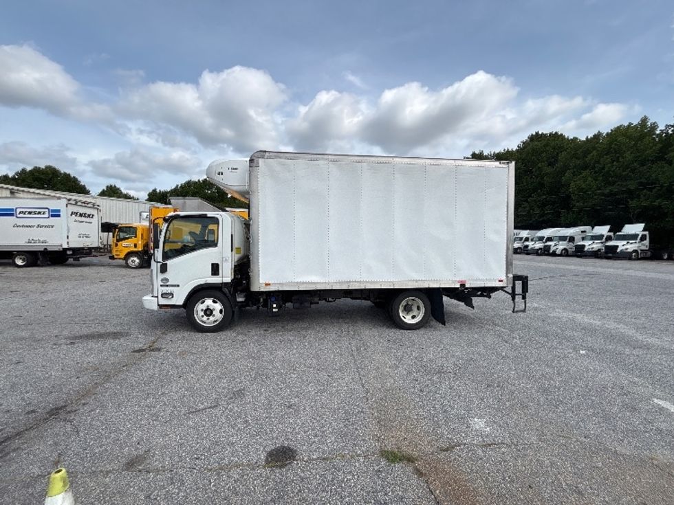 Refrigerated Truck-Light and Medium Duty Trucks-Isuzu-2020-NRR-Greer-SC-229,901\n\t\tmiles-$ 32,500 - Image 3