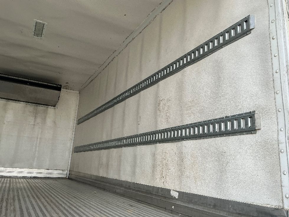 Refrigerated Truck-Light and Medium Duty Trucks-Isuzu-2020-NRR-Hammond-LA-97,473\n\t\tmiles-$ 58,250 - Image 11