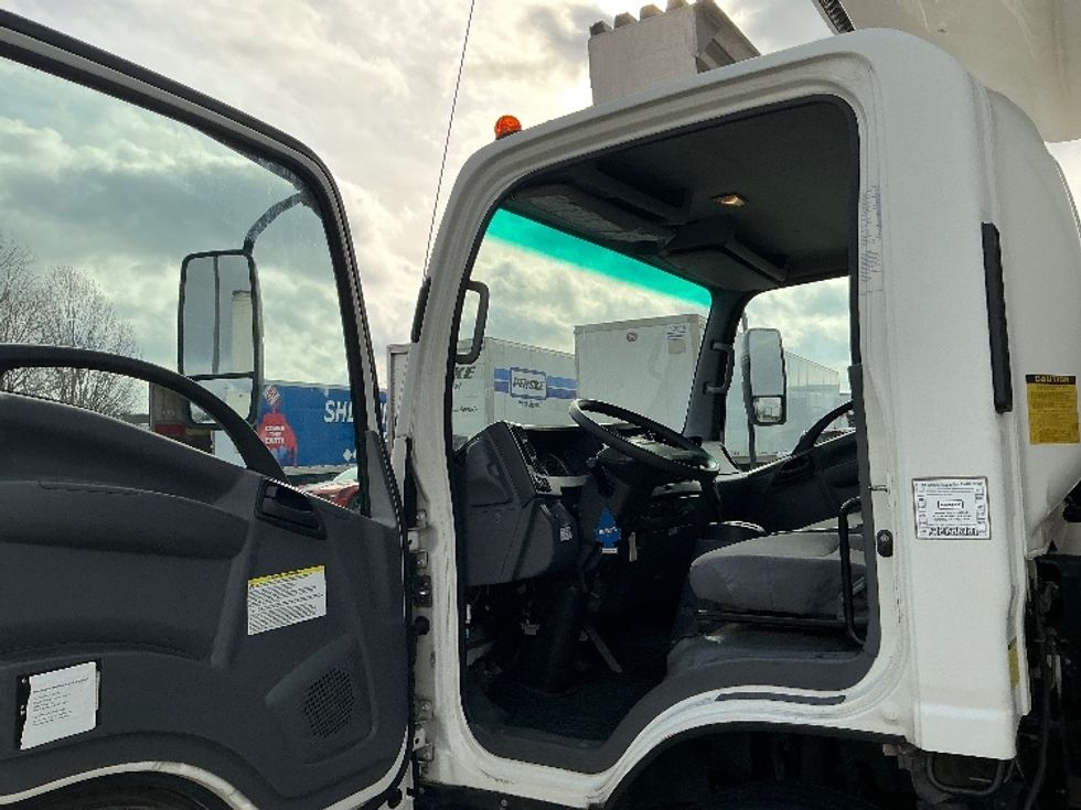 Refrigerated Truck-Light and Medium Duty Trucks-Isuzu-2020-NRR-Hammond-LA-97,473\n\t\tmiles-$ 58,250 - Image 15