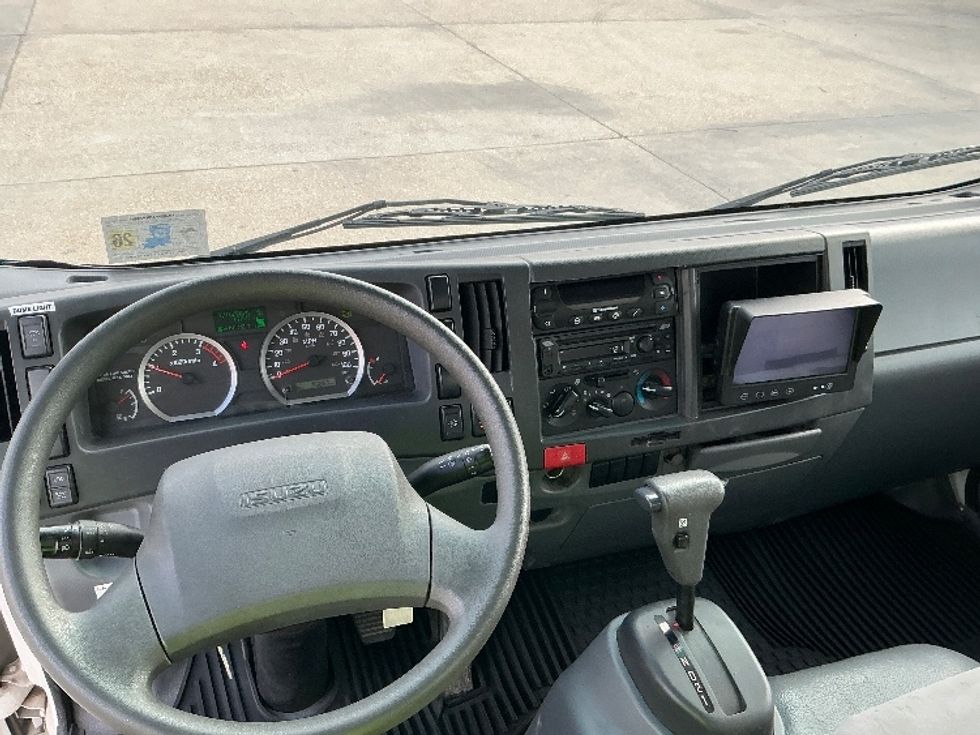 Refrigerated Truck-Light and Medium Duty Trucks-Isuzu-2020-NRR-Hammond-LA-97,473\n\t\tmiles-$ 58,250 - Image 17
