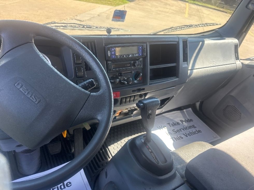 Refrigerated Truck-Light and Medium Duty Trucks-Isuzu-2020-NRR-Houston-TX-109,190\n\t\tmiles-$ 54,000 - Image 17