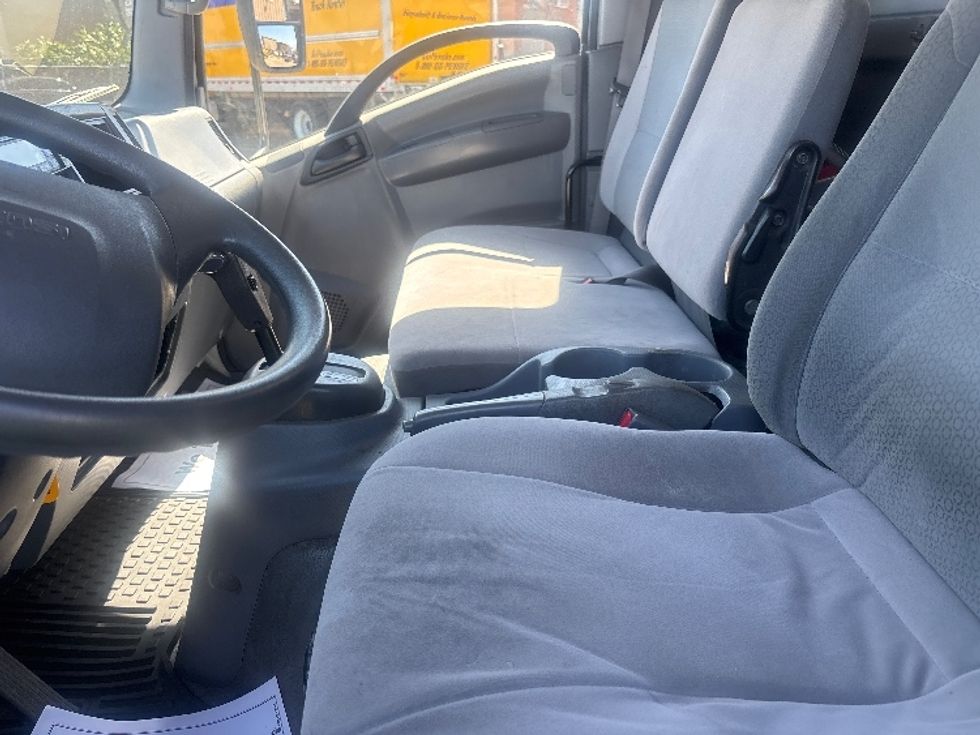 Refrigerated Truck-Light and Medium Duty Trucks-Isuzu-2020-NRR-Houston-TX-109,190\n\t\tmiles-$ 54,000 - Image 18