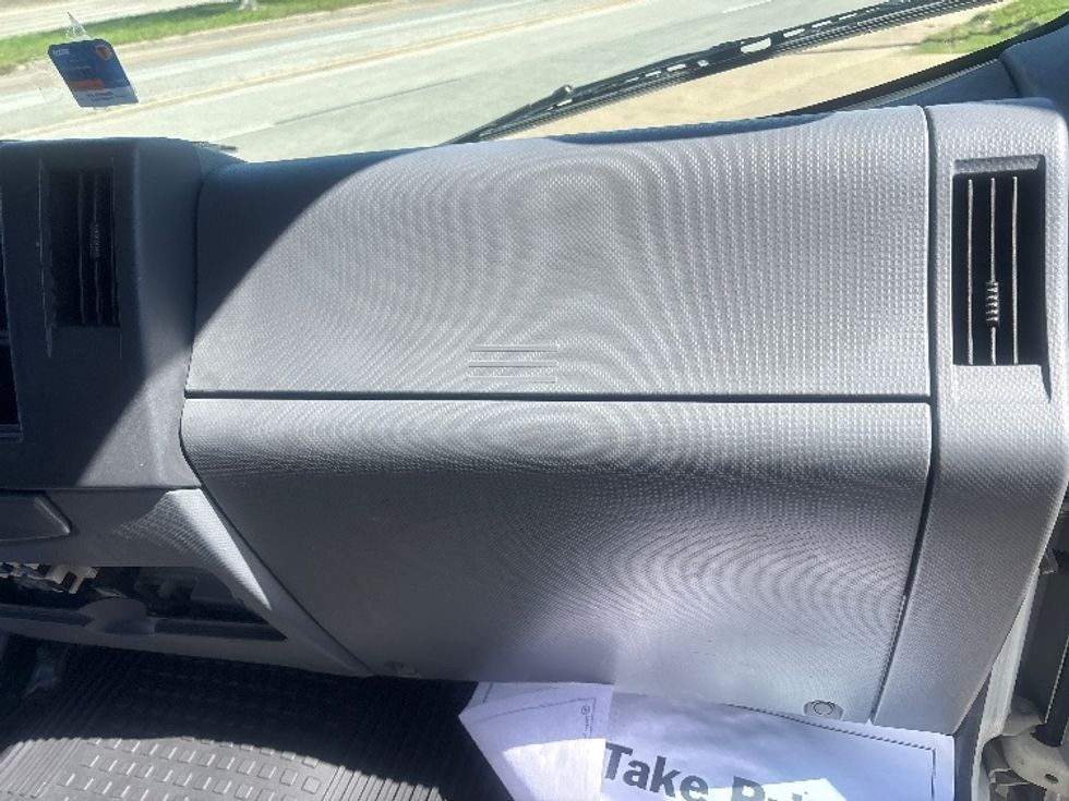 Refrigerated Truck-Light and Medium Duty Trucks-Isuzu-2020-NRR-Houston-TX-109,190\n\t\tmiles-$ 54,000 - Image 20