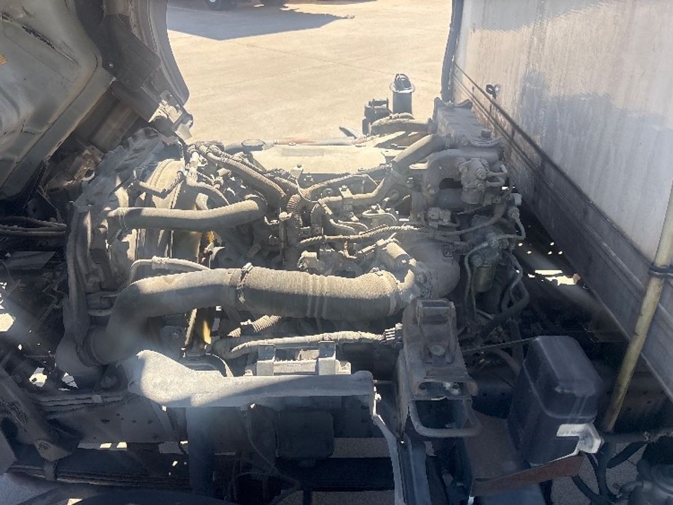 Refrigerated Truck-Light and Medium Duty Trucks-Isuzu-2020-NRR-Houston-TX-109,190\n\t\tmiles-$ 54,000 - Image 23