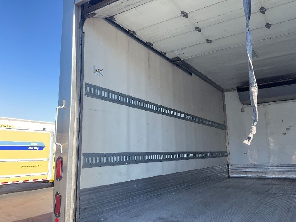 Refrigerated Truck-Light and Medium Duty Trucks-Isuzu-2020-NRR-La Mirada-CA-183,562\n\t\tmiles-$ 42,750 - Image 11