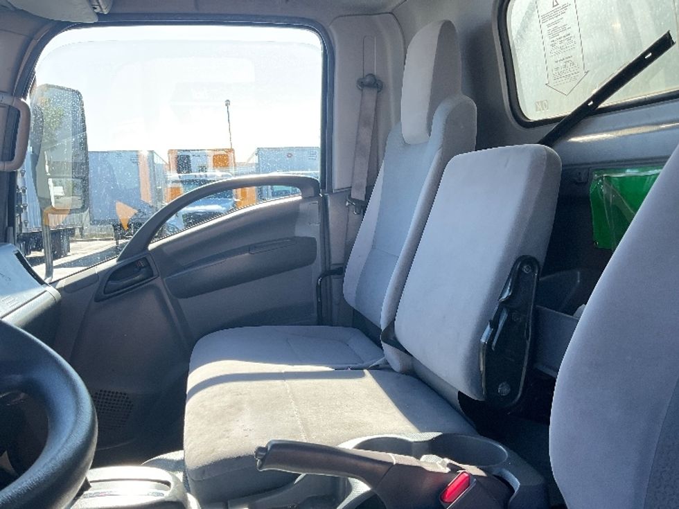 Refrigerated Truck-Light and Medium Duty Trucks-Isuzu-2020-NRR-La Mirada-CA-183,562\n\t\tmiles-$ 42,750 - Image 19