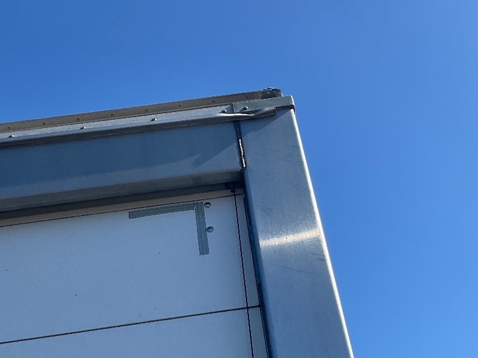 Refrigerated Truck-Light and Medium Duty Trucks-Isuzu-2020-NRR-La Mirada-CA-183,562\n\t\tmiles-$ 42,750 - Image 26