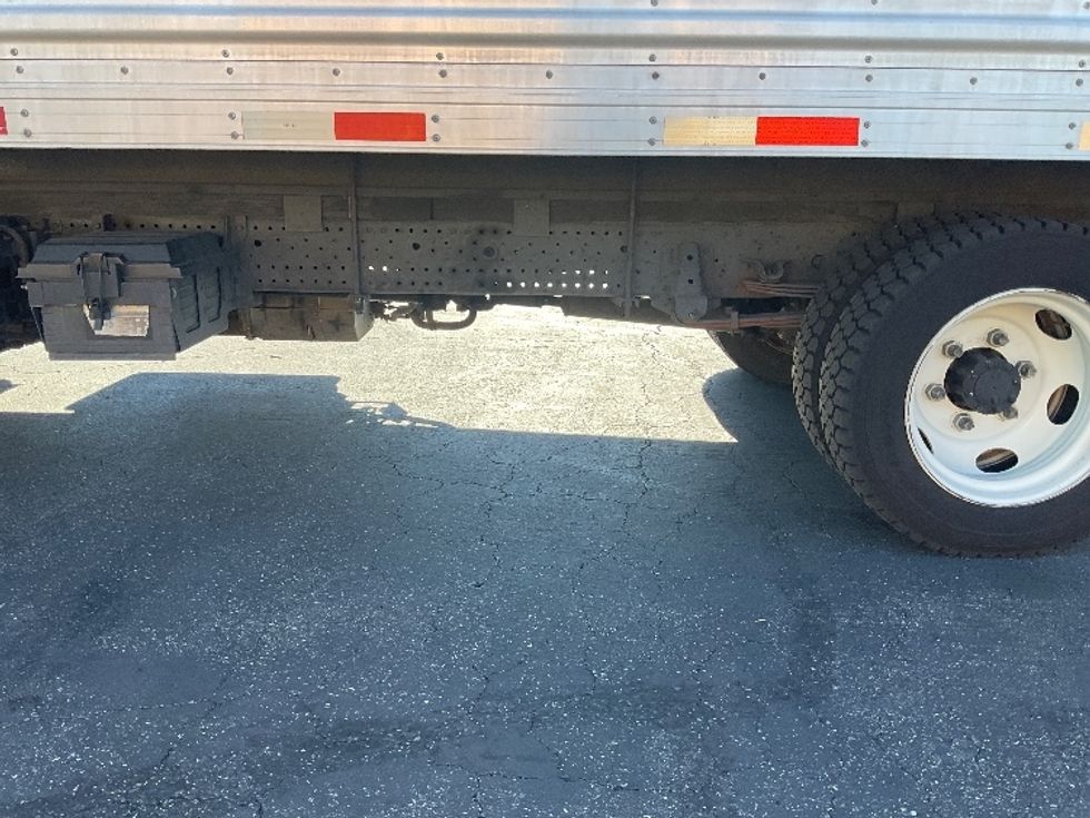 Refrigerated Truck-Light and Medium Duty Trucks-Isuzu-2020-NRR-La Mirada-CA-183,562\n\t\tmiles-$ 42,750 - Image 5