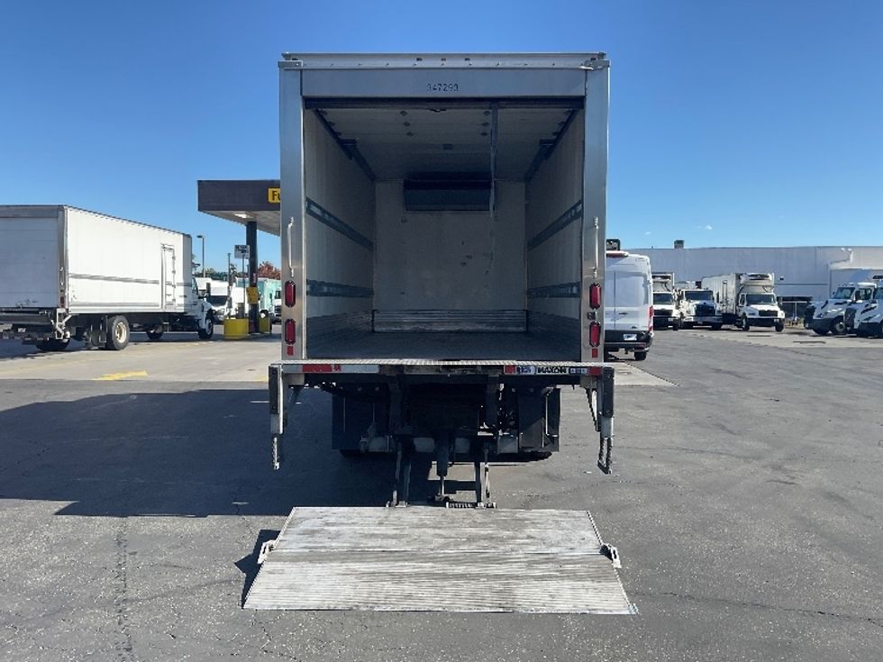 Refrigerated Truck-Light and Medium Duty Trucks-Isuzu-2020-NRR-La Mirada-CA-183,562\n\t\tmiles-$ 42,750 - Image 9