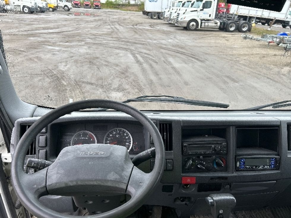 Refrigerated Truck-Light and Medium Duty Trucks-Isuzu-2020-NRR-Londonderry-NH-126,959\n\t\tmiles-$ 50,500 - Image 17