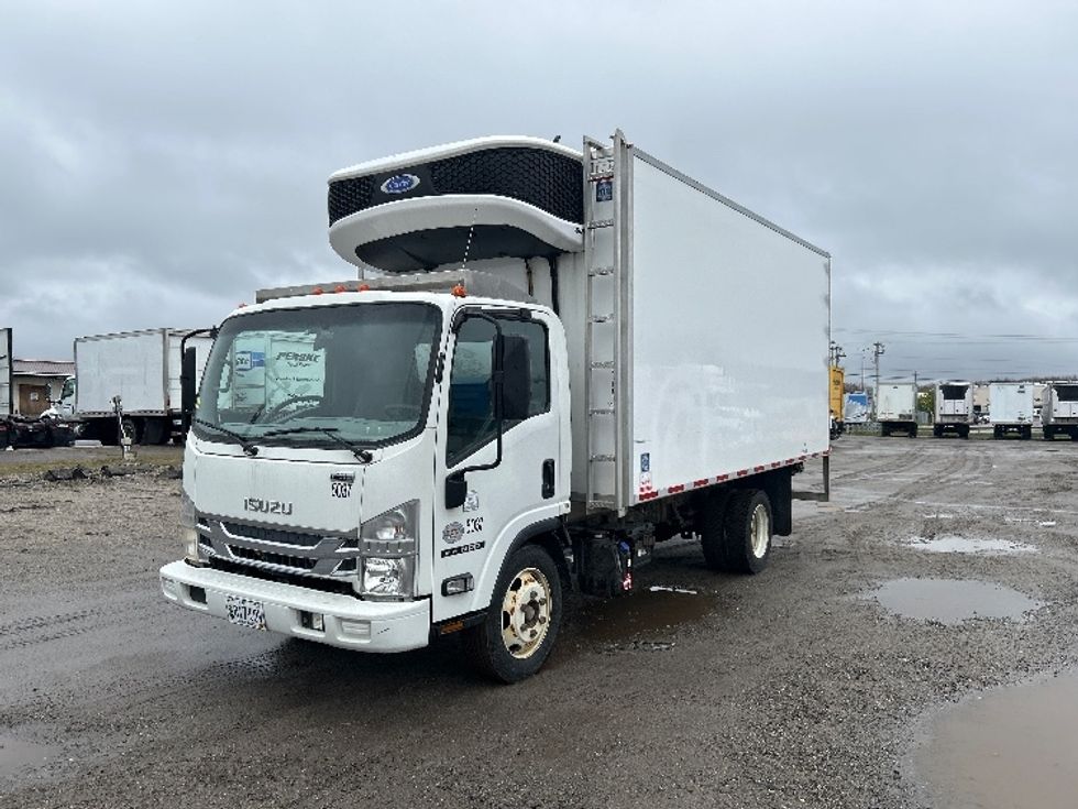 Refrigerated Truck-Light and Medium Duty Trucks-Isuzu-2020-NRR-Londonderry-NH-126,959\n\t\tmiles-$ 50,500 - Image 3