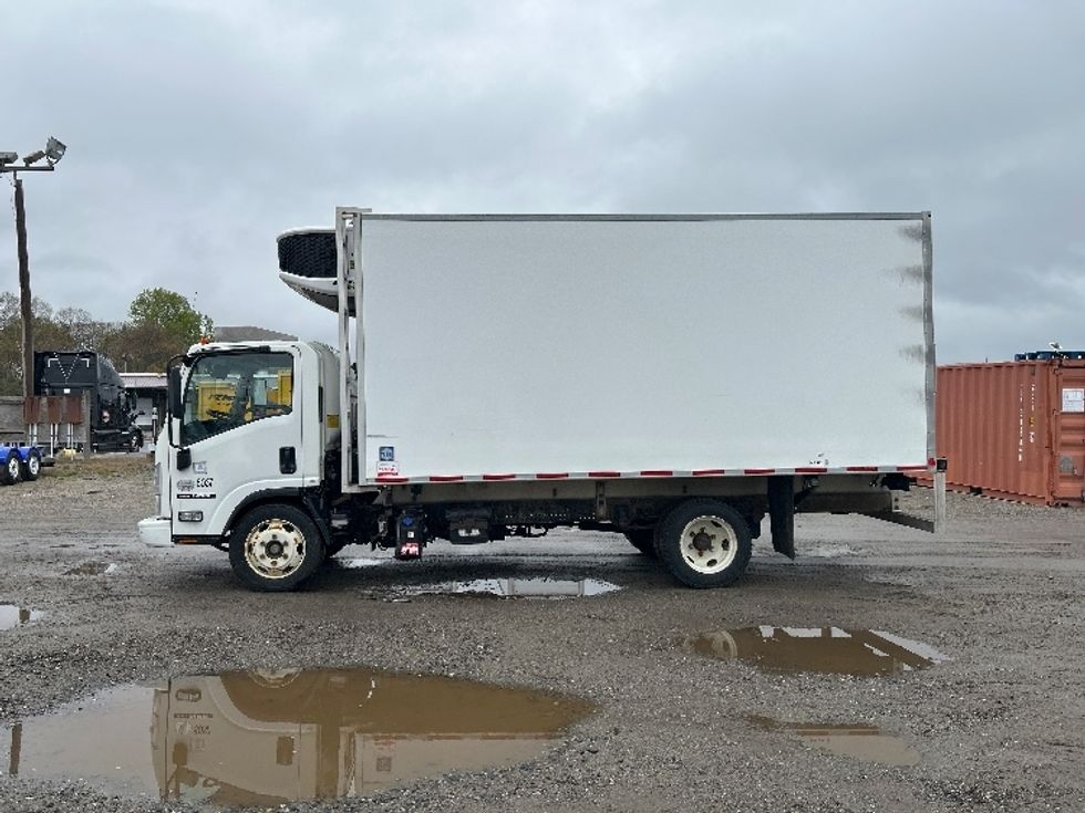 Refrigerated Truck-Light and Medium Duty Trucks-Isuzu-2020-NRR-Londonderry-NH-126,959\n\t\tmiles-$ 50,500 - Image 4