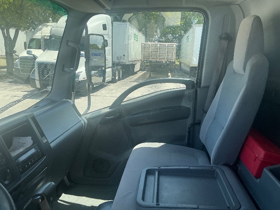 Refrigerated Truck-Light and Medium Duty Trucks-Isuzu-2020-NRR-Miami-FL-166,332\n\t\tmiles-$ 46,000 - Image 19