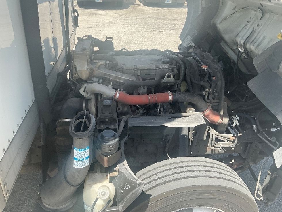 Refrigerated Truck-Light and Medium Duty Trucks-Isuzu-2020-NRR-Miami-FL-166,332\n\t\tmiles-$ 46,000 - Image 23