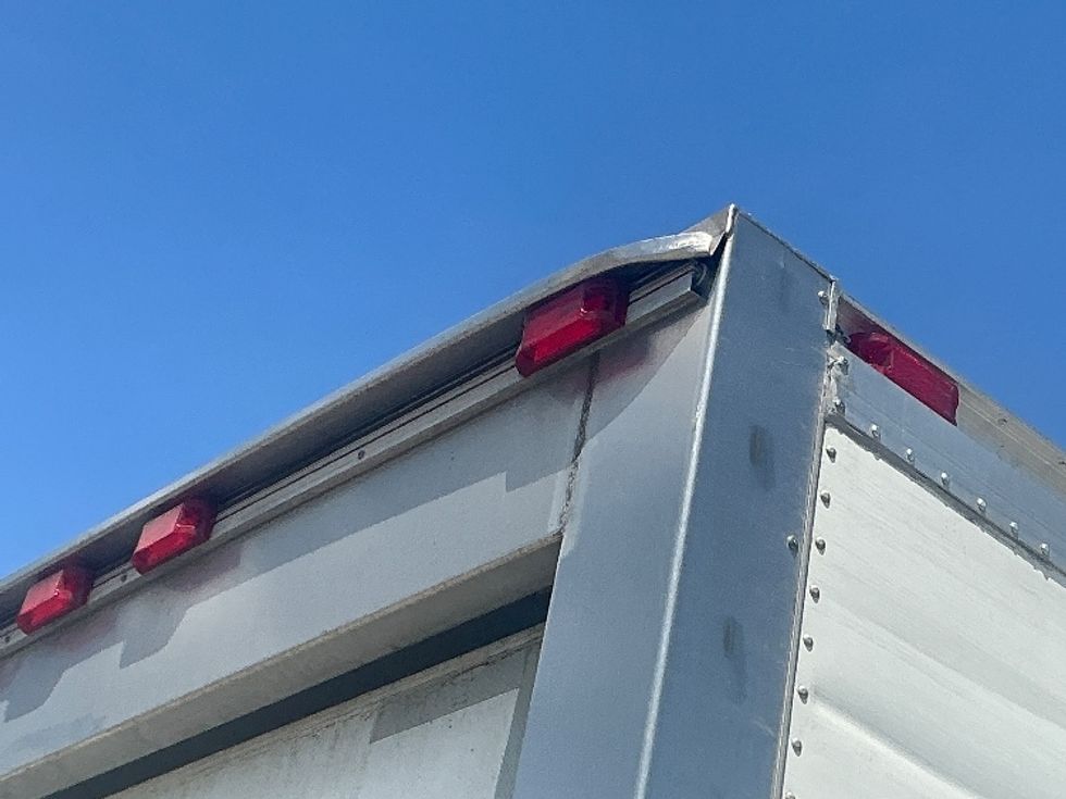 Refrigerated Truck-Light and Medium Duty Trucks-Isuzu-2020-NRR-Miami-FL-166,332\n\t\tmiles-$ 46,000 - Image 30
