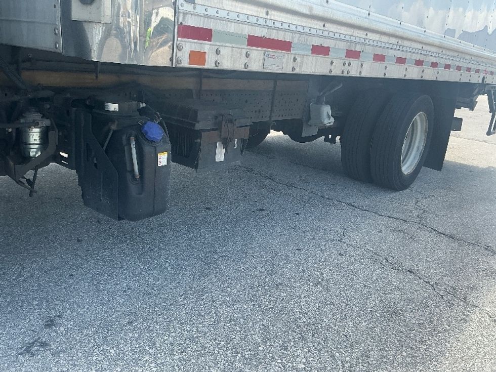 Refrigerated Truck-Light and Medium Duty Trucks-Isuzu-2020-NRR-Miami-FL-166,332\n\t\tmiles-$ 46,000 - Image 5