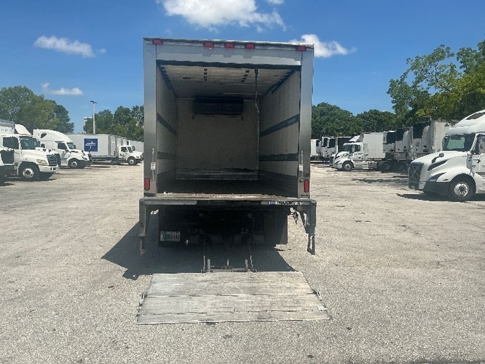 Refrigerated Truck-Light and Medium Duty Trucks-Isuzu-2020-NRR-Miami-FL-166,332\n\t\tmiles-$ 46,000 - Image 9