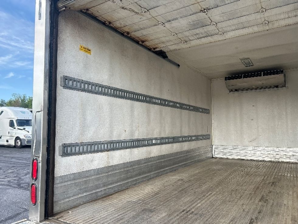 Refrigerated Truck-Light and Medium Duty Trucks-Isuzu-2020-NRR-Middlefield-OH-128,412\n\t\tmiles-$ 53,750 - Image 11
