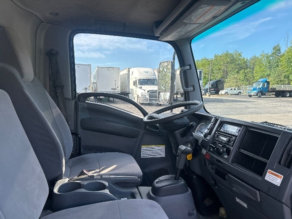 Refrigerated Truck-Light and Medium Duty Trucks-Isuzu-2020-NRR-Middlefield-OH-128,412\n\t\tmiles-$ 53,750 - Image 22