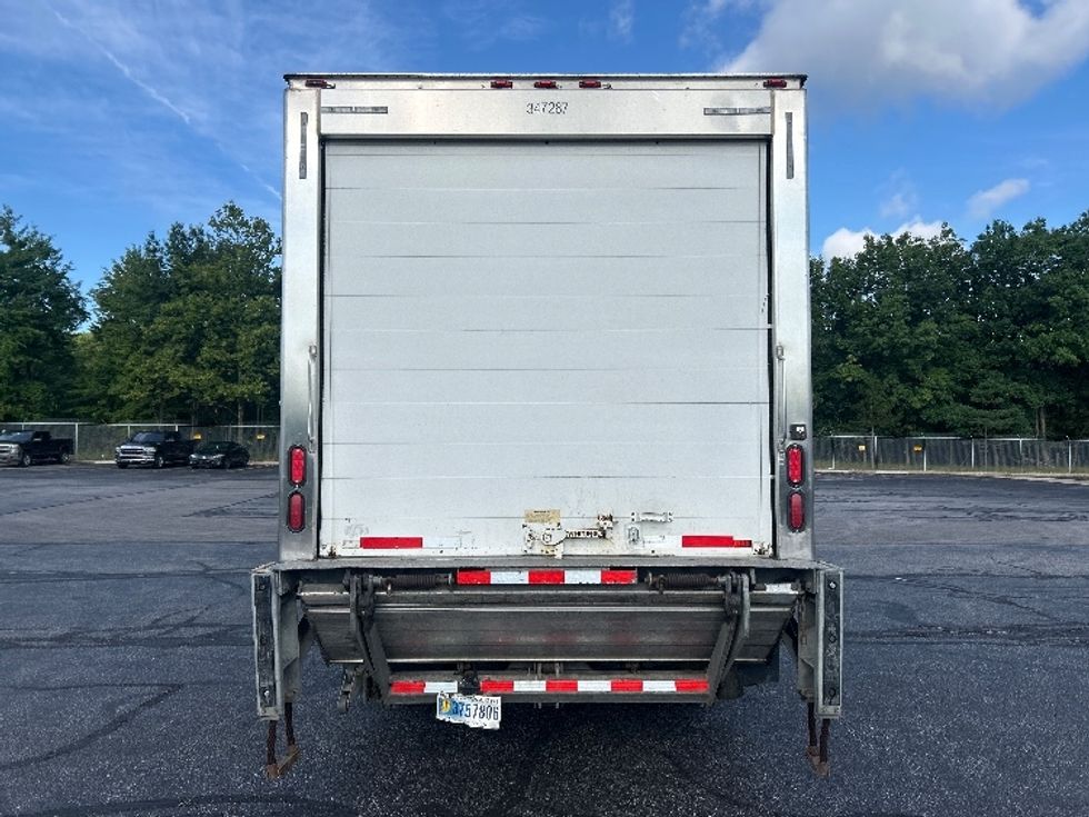 Refrigerated Truck-Light and Medium Duty Trucks-Isuzu-2020-NRR-Middlefield-OH-128,412\n\t\tmiles-$ 53,750 - Image 7