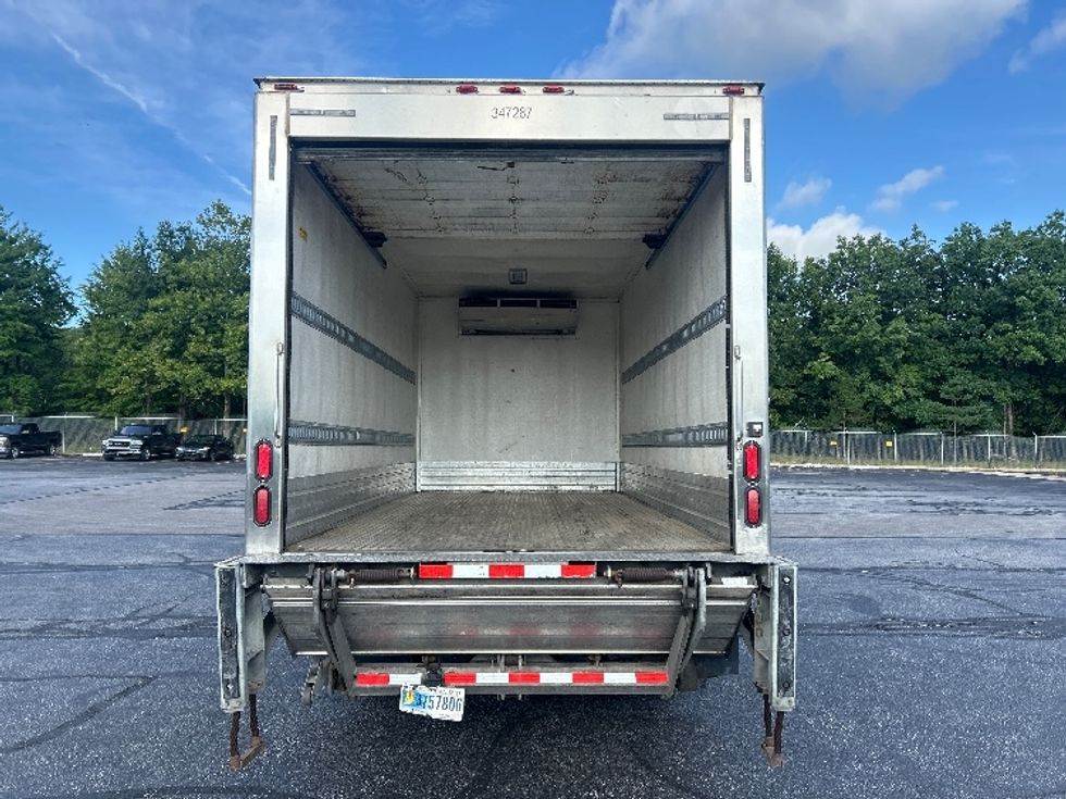Refrigerated Truck-Light and Medium Duty Trucks-Isuzu-2020-NRR-Middlefield-OH-128,412\n\t\tmiles-$ 53,750 - Image 8